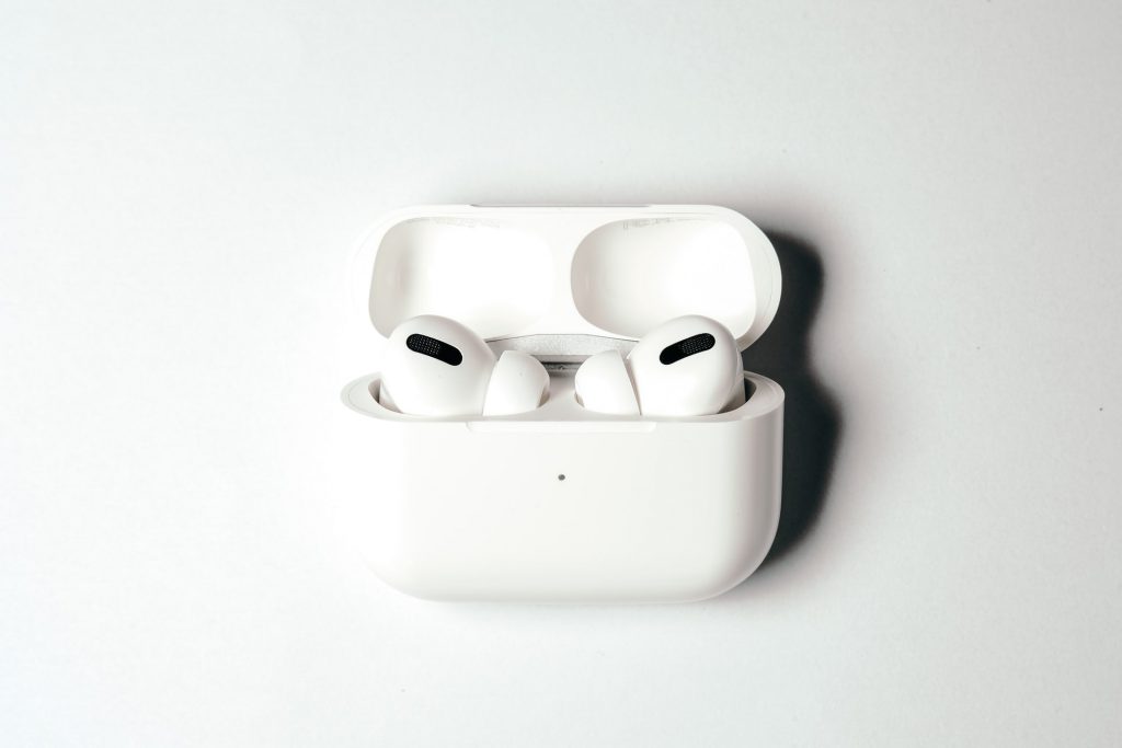 Apple AirPods 3 Vs AirPods Pro For Hearing Loss & Tinnitus