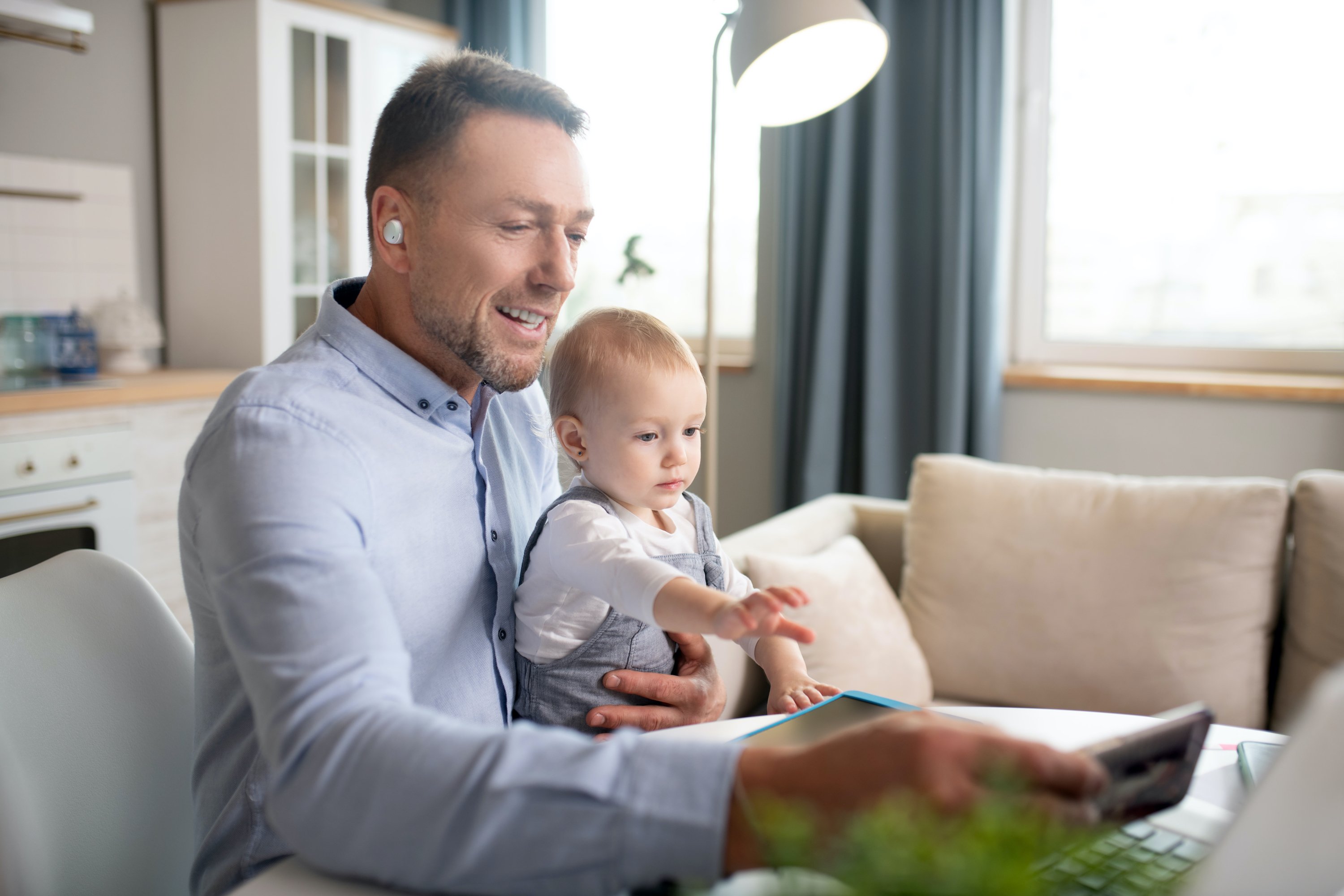 The History of Hearing Aids: From Ear Trumpet to Smart Hearing Buds